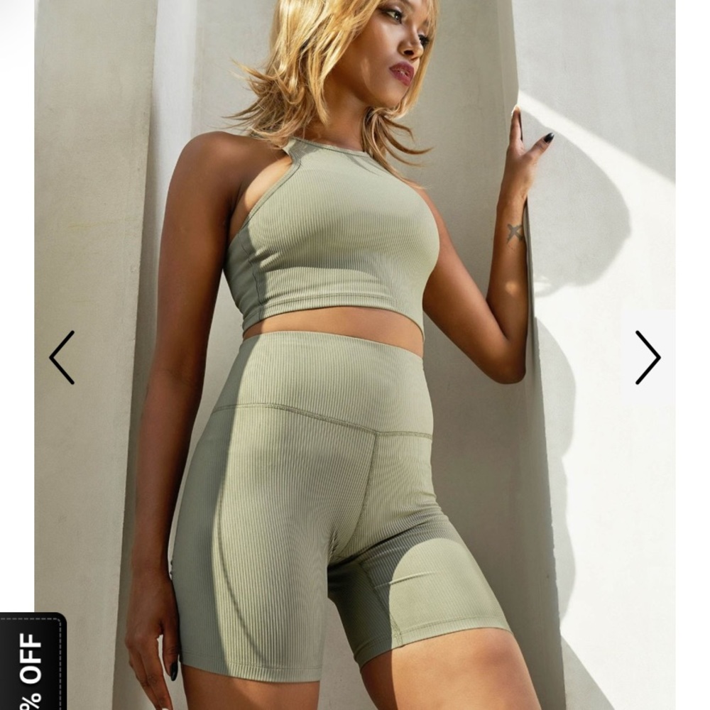 Musesonly biker shorts